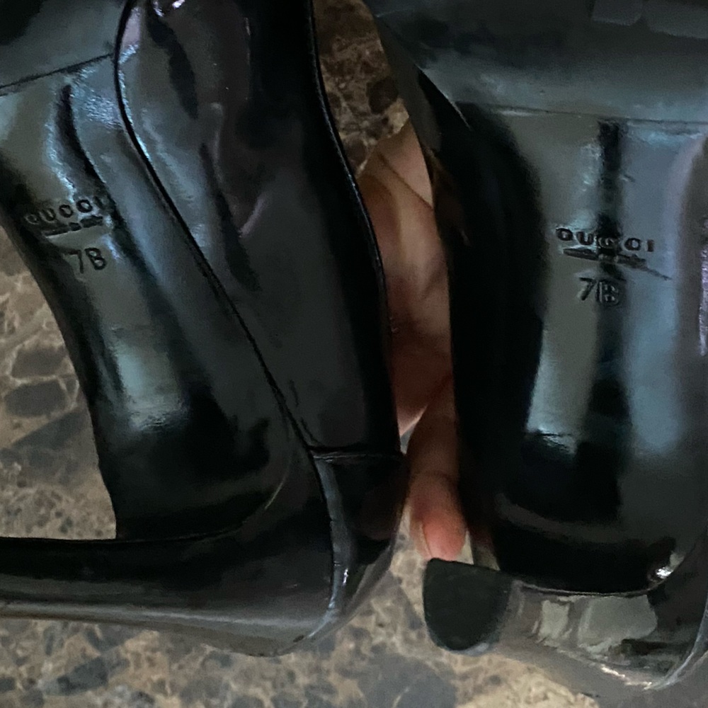 Black Gucci Patent Leather High Heel Shoes with Gold Horse bits - Size 7 - Picture 8 of 8